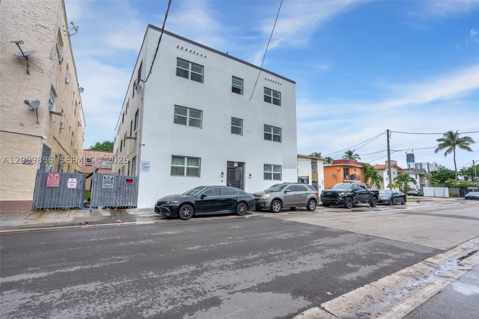 Mülk — 871 3rd St, Miami, FL 33130