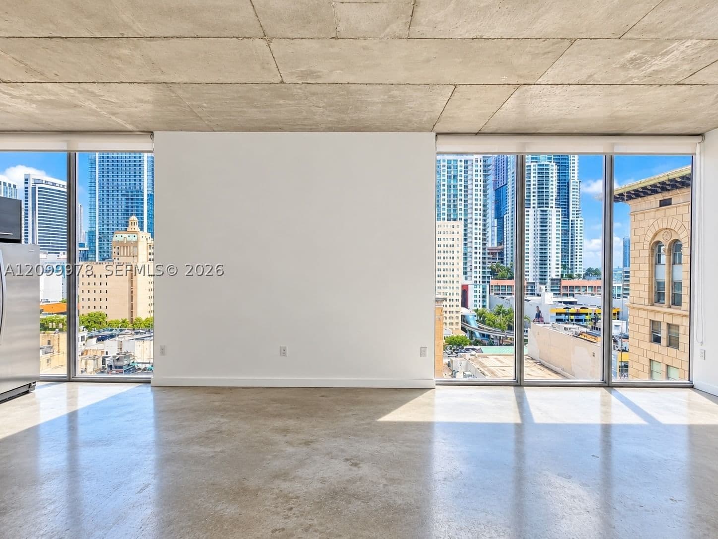 1+1 Condo — 151 1st St #1202, Miami, FL 33131