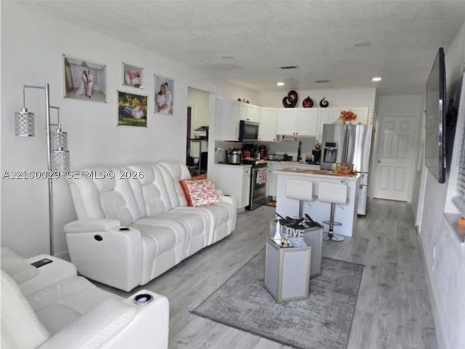 3+1 Müstakil ev — 3080 48th Ter #3080, Miami, FL 33142