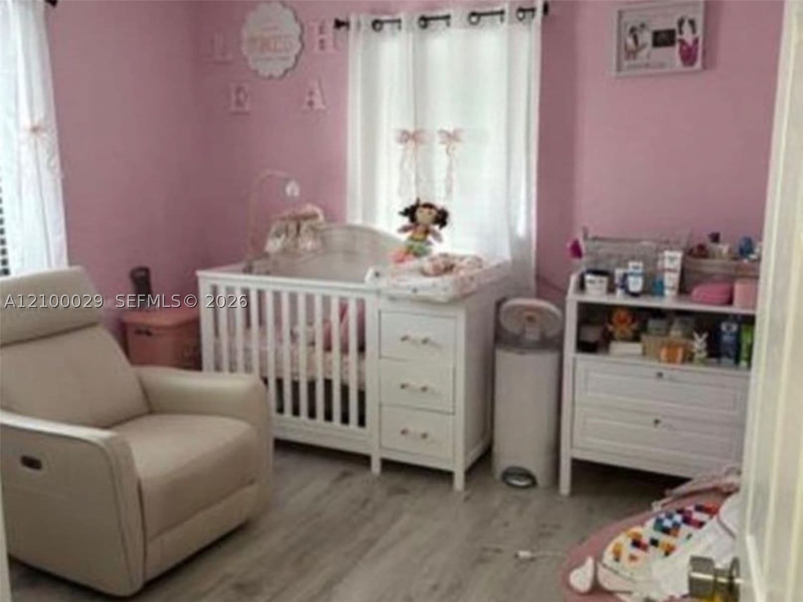 3+1 Müstakil ev — 3080 48th Ter #3080, Miami, FL 33142