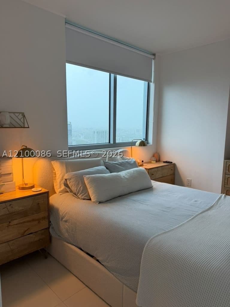 1-bedroom Condo — 92 3rd St #4009, Miami, FL 33130