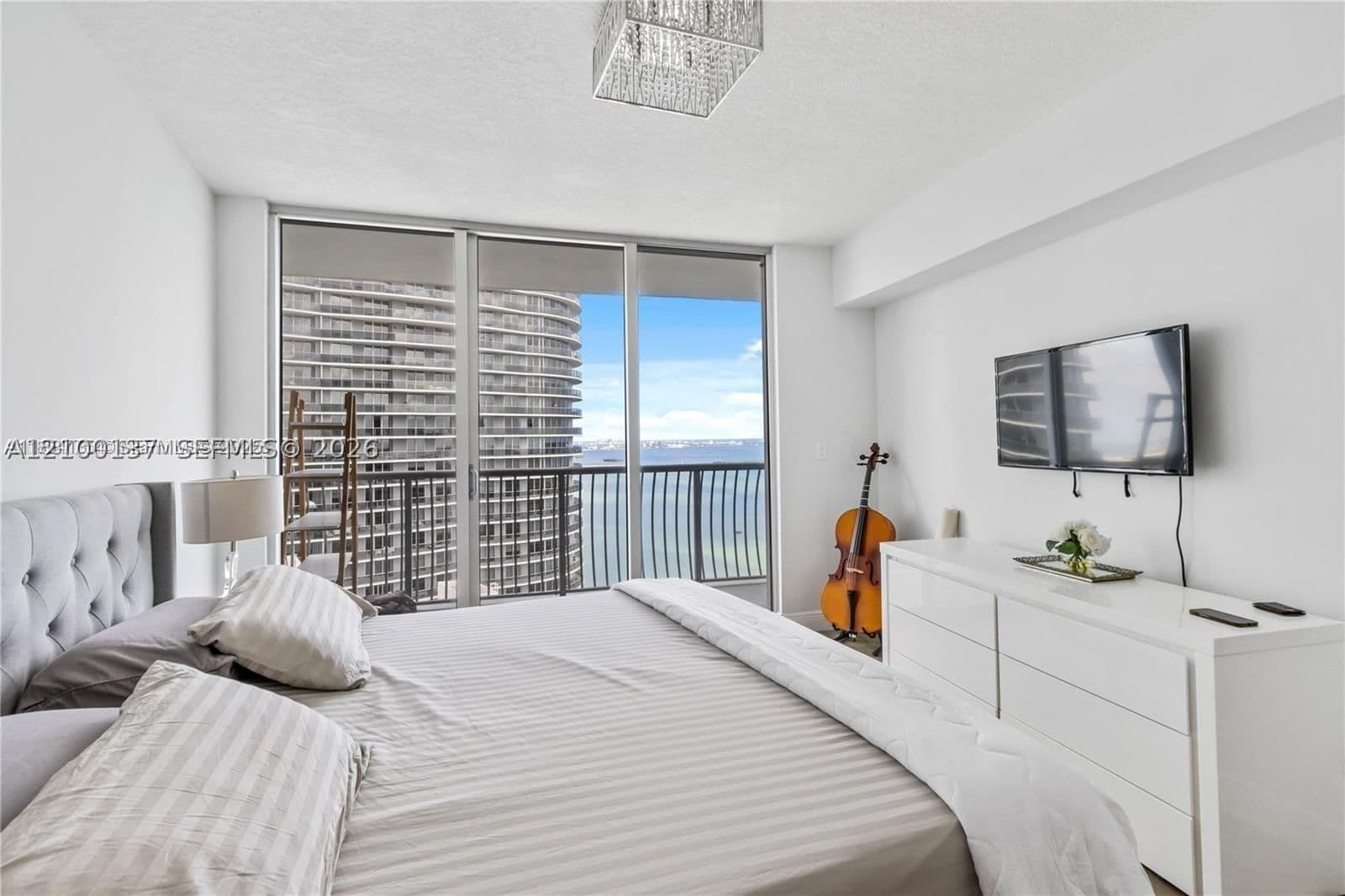 1+1 Condo — 1750 Bayshore Dr #3003, Miami, FL 33132