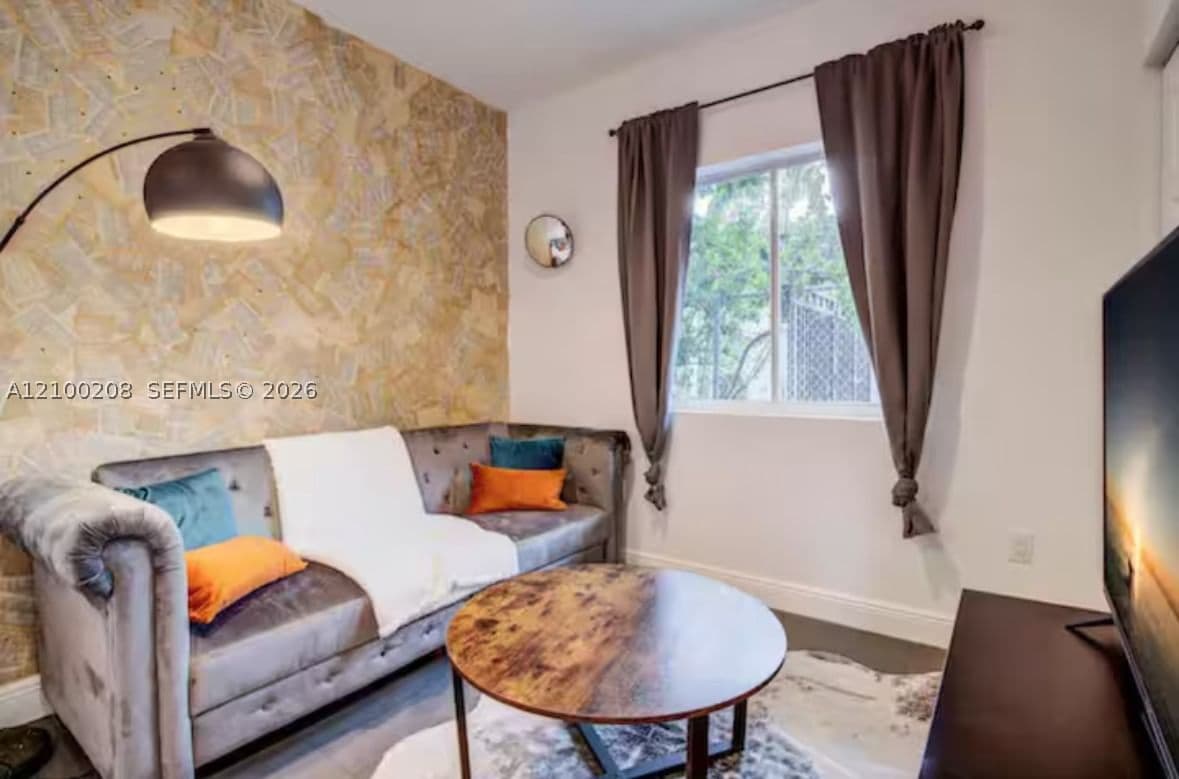 2+1 Daire — 346 35th St #1, Miami, FL 33127