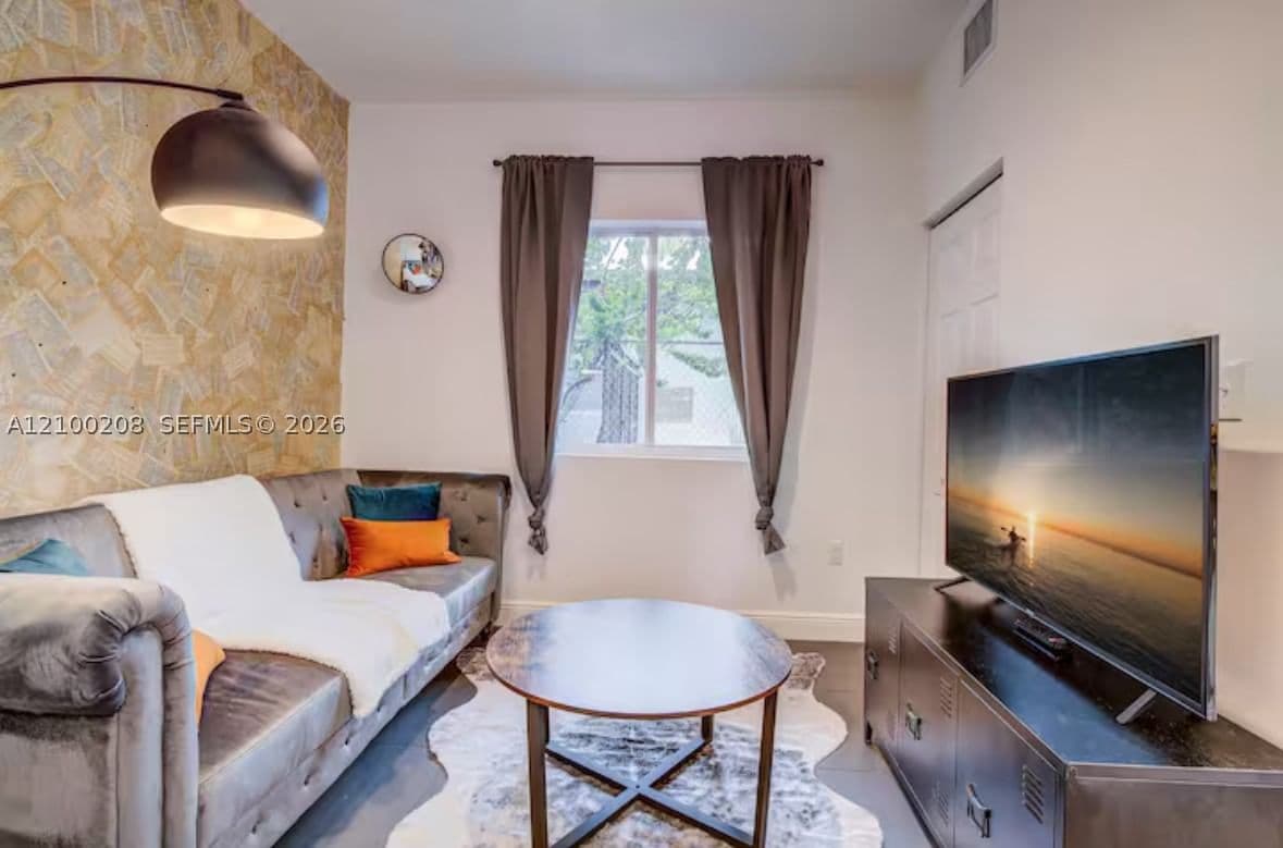 2+1 Daire — 346 35th St #1, Miami, FL 33127