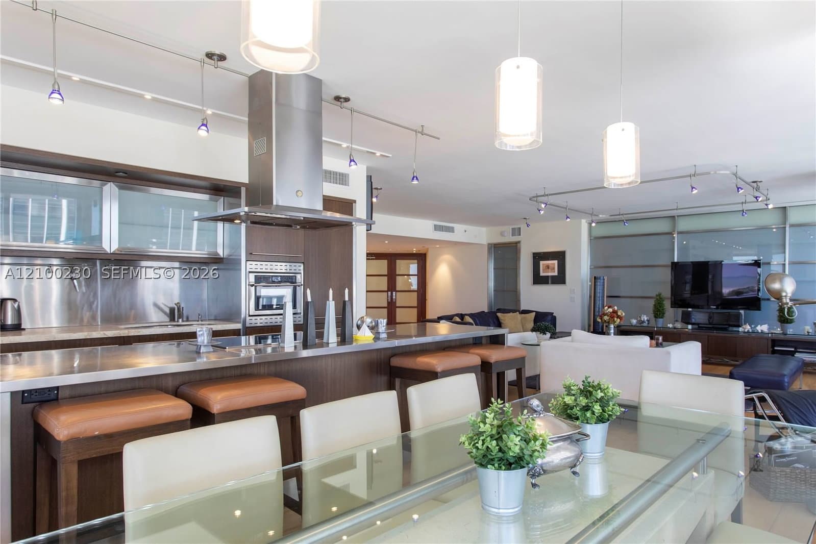 2+1 Condo — 4779 Collins Ave #401, Miami Beach, FL 33140