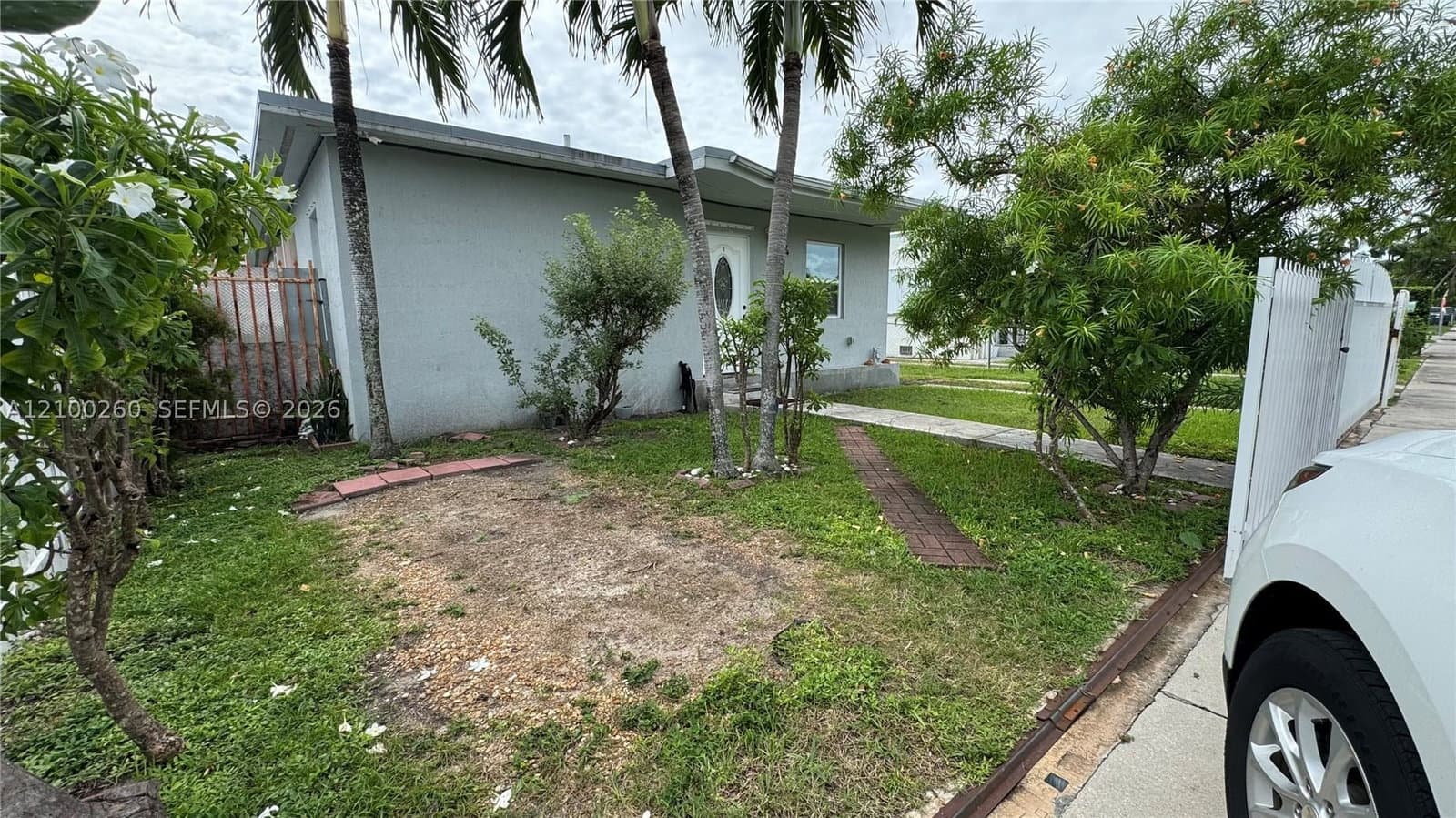 2+1 Müstakil ev — 3414 25, Miami, FL 33133