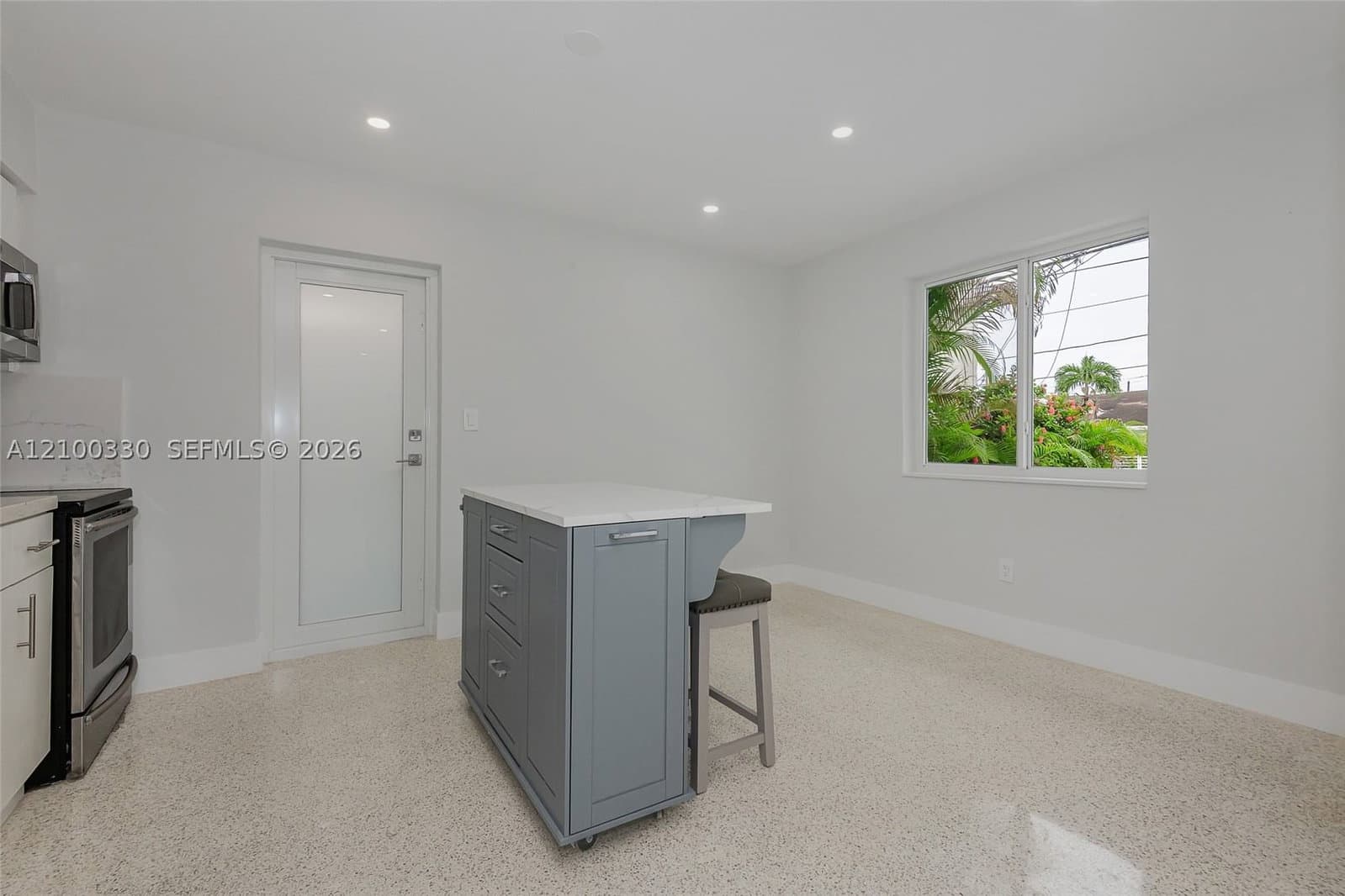 2+1 Müstakil ev — 1023 11th St #1023, Miami, FL 33129