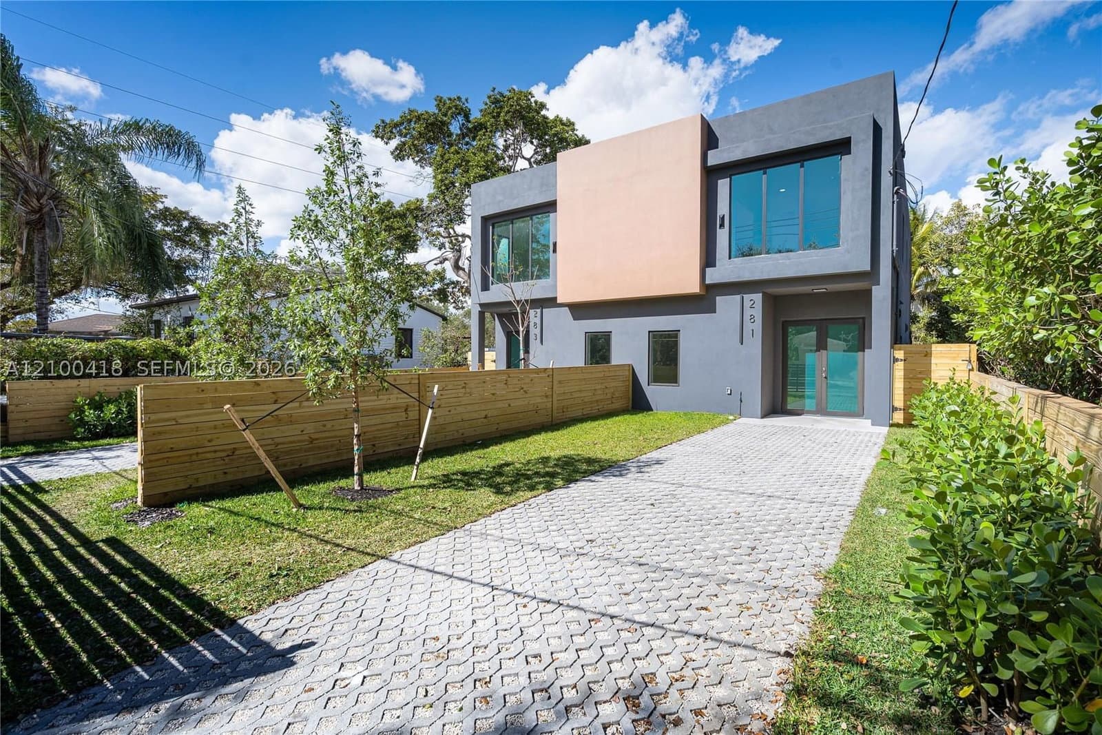 4+1 Müstakil ev — 283 52nd St, Miami, FL 33127