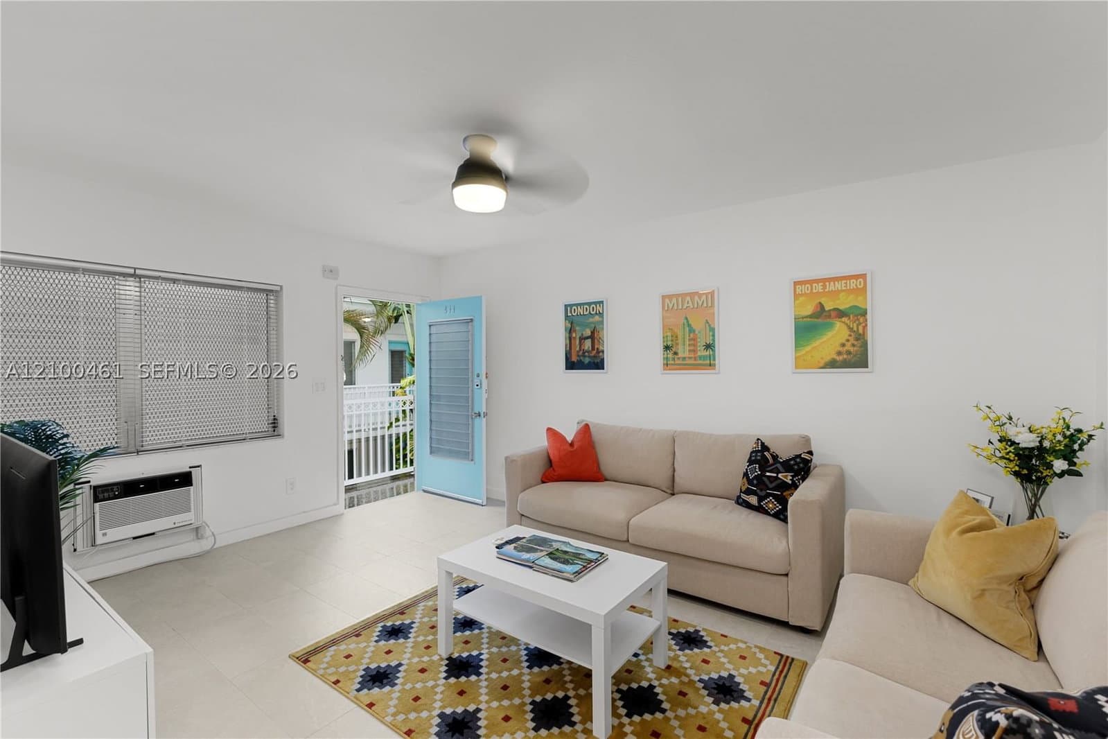 1+1 Kooperatif — 350 Collins Ave #311, Miami Beach, FL 33139