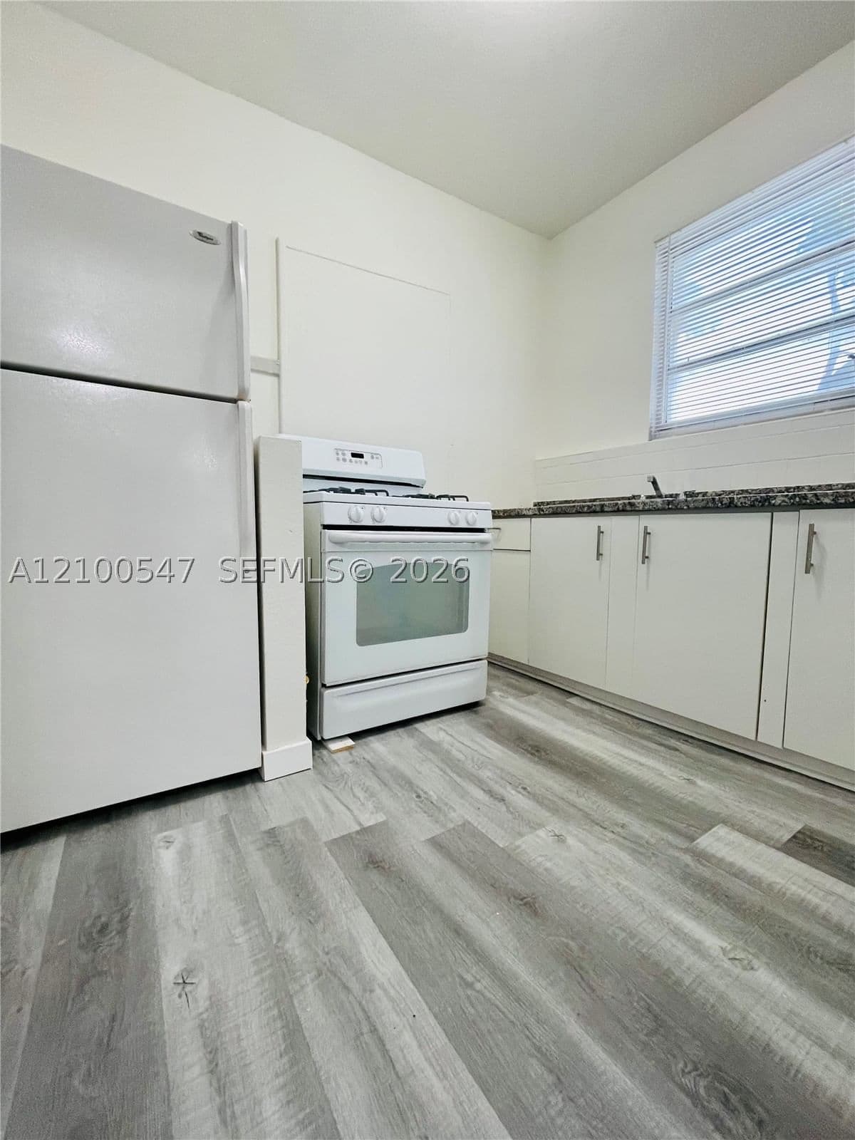 2+1 Mülk — 442 10th Ave #1, Miami, FL 33130