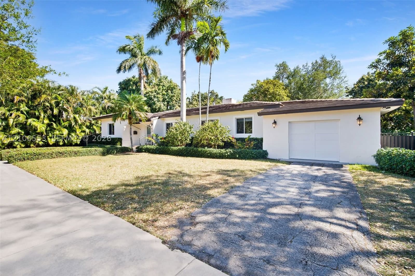 3+1 Müstakil ev — 330 Viscaya Ave, Coral Gables, FL 33134