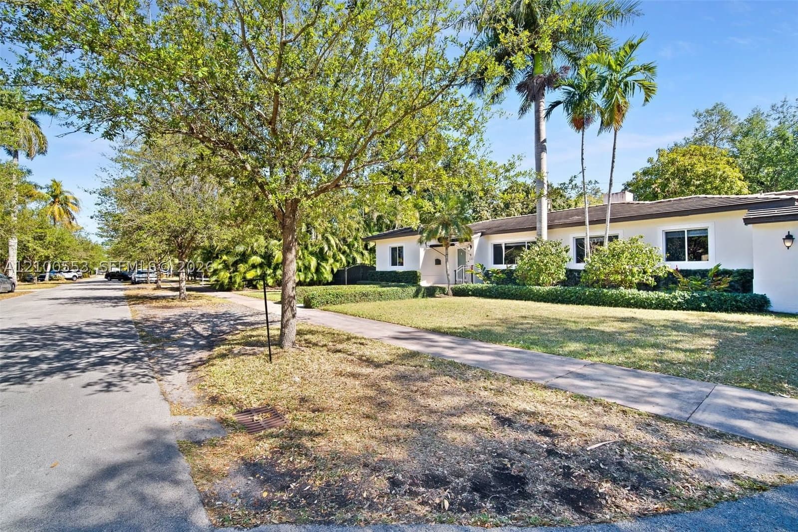 3+1 Müstakil ev — 330 Viscaya Ave, Coral Gables, FL 33134