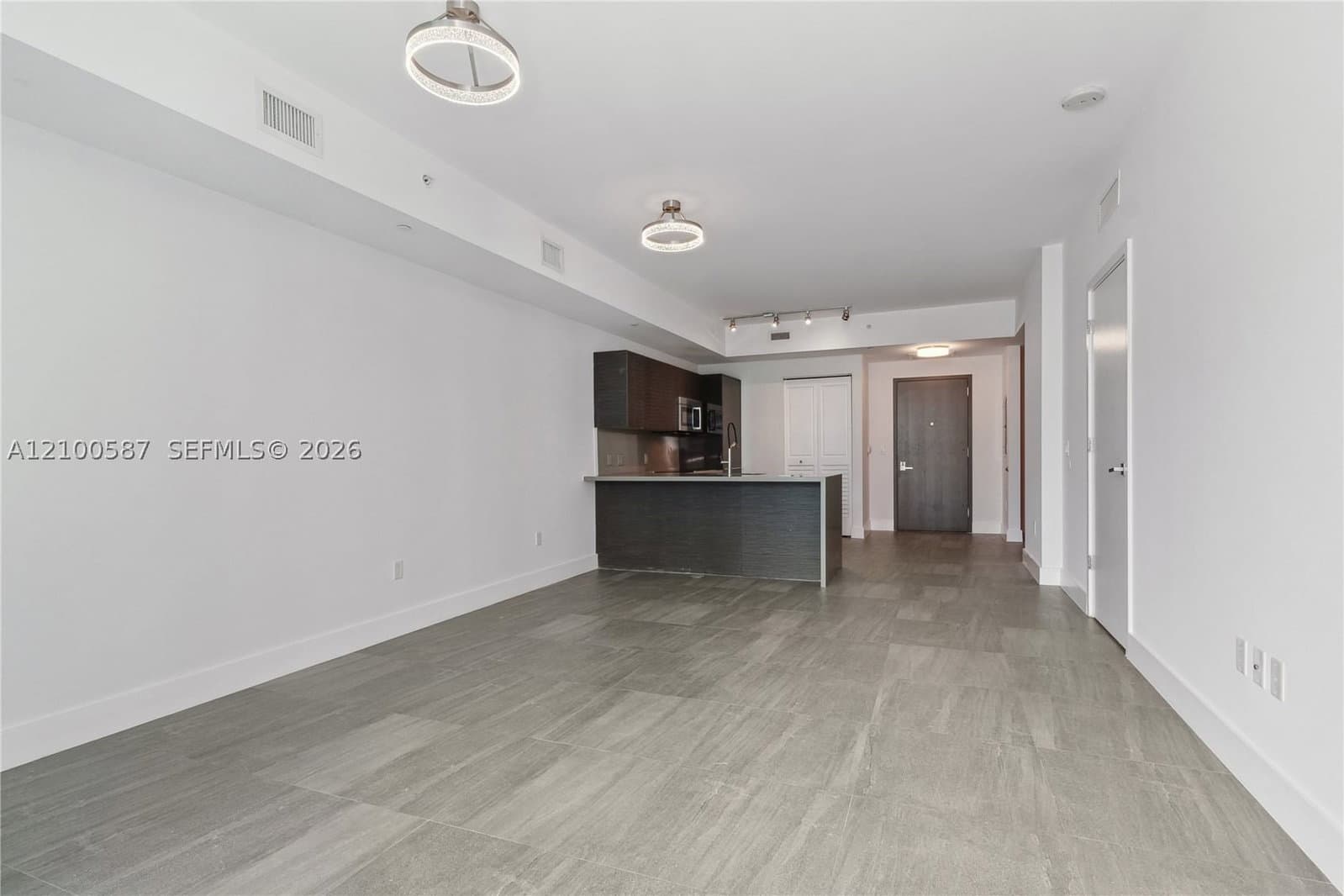 1+1 Condo — 1080 Brickell Ave #2406, Miami, FL 33131