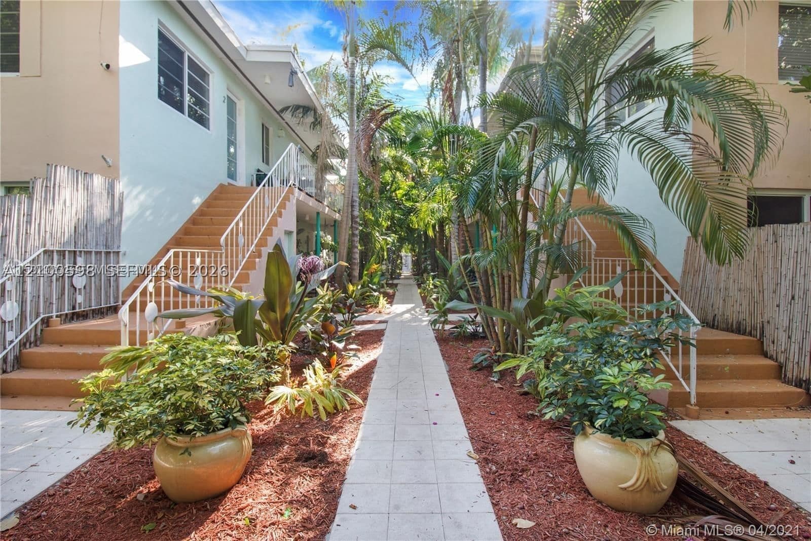 1+1 Condo — 1127 Meridian Ave #6-1127, Miami Beach, FL 33139