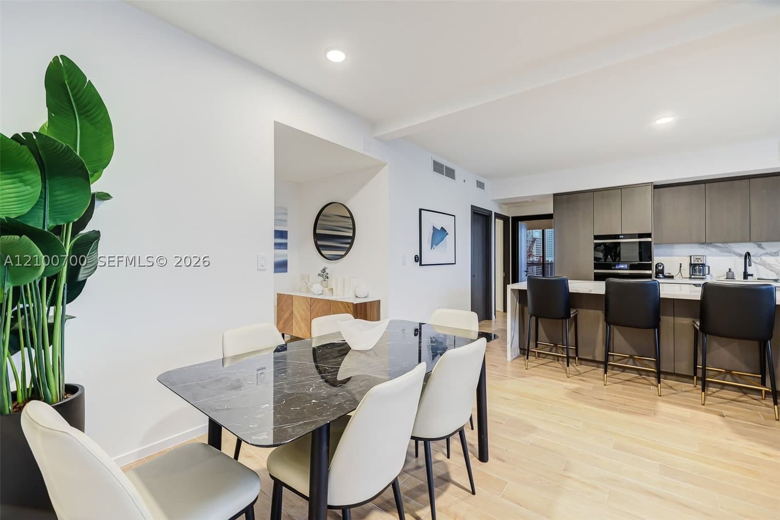 4+1 Condo — 398 5th St #3718-3719, Miami, FL 33132