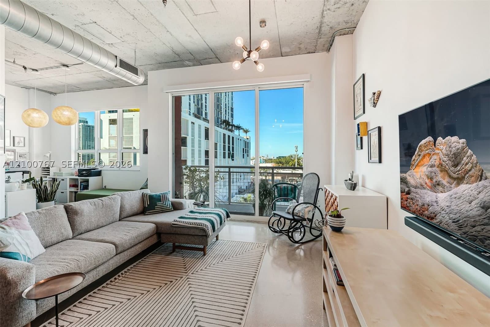 1+1 Condo — 2001 Biscayne Blvd #2613, Miami, FL 33137