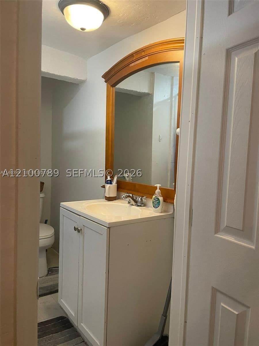 5+1 Müstakil ev — 1137 58th Ter, Miami, FL 33127