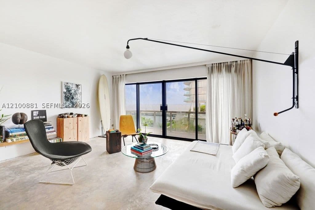 1+1 Condo — 2451 Brickell Ave #6C, Miami, FL 33129