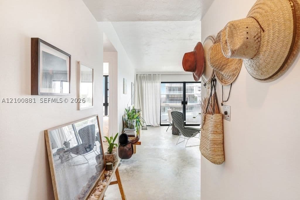 1+1 Condo — 2451 Brickell Ave #6C, Miami, FL 33129
