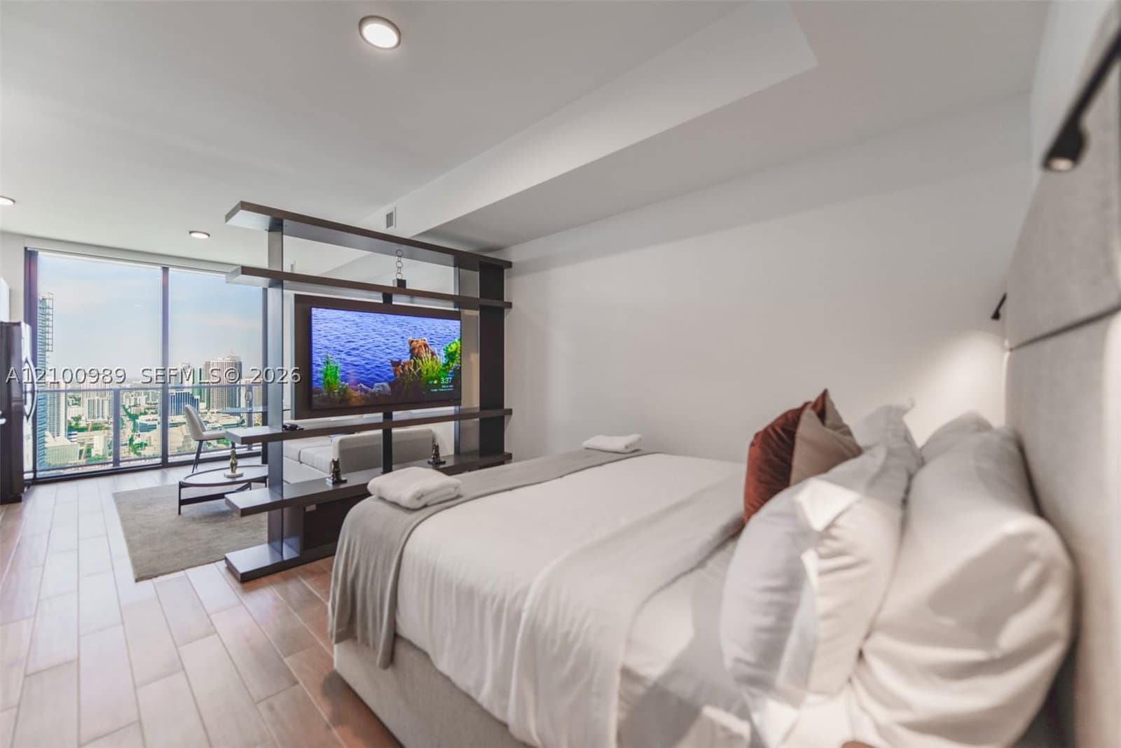 Condo — 398 5th St #3505, Miami, FL 33132