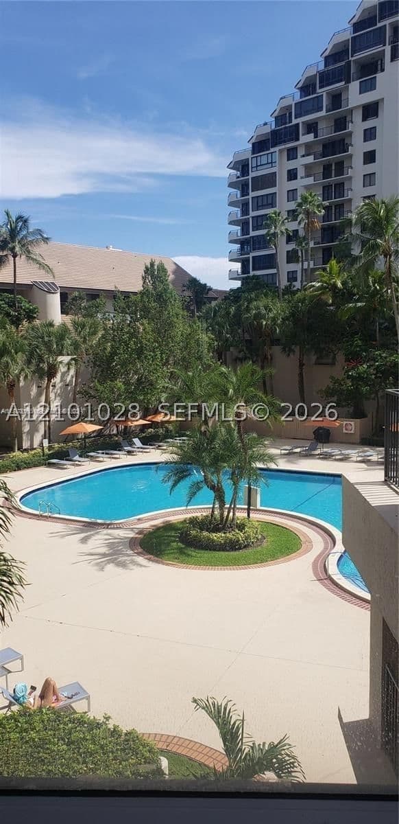 1+1 Condo — 540 Brickell Key Dr #926, Miami, FL 33131