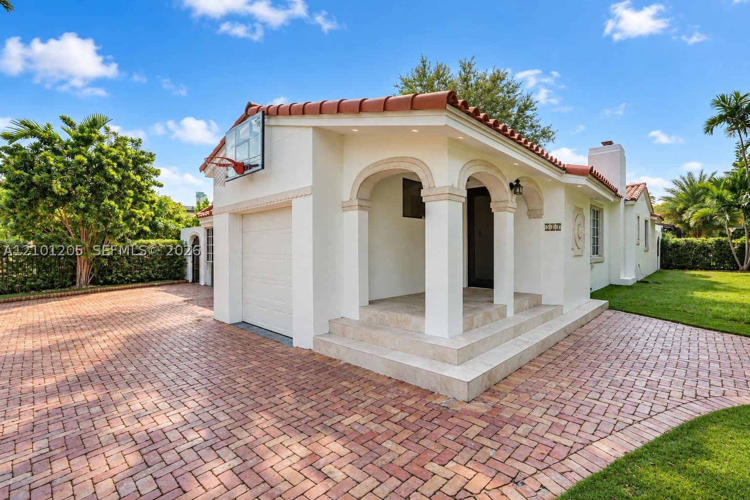 3+1 Müstakil ev — 371 29th Rd, Miami, FL 33129