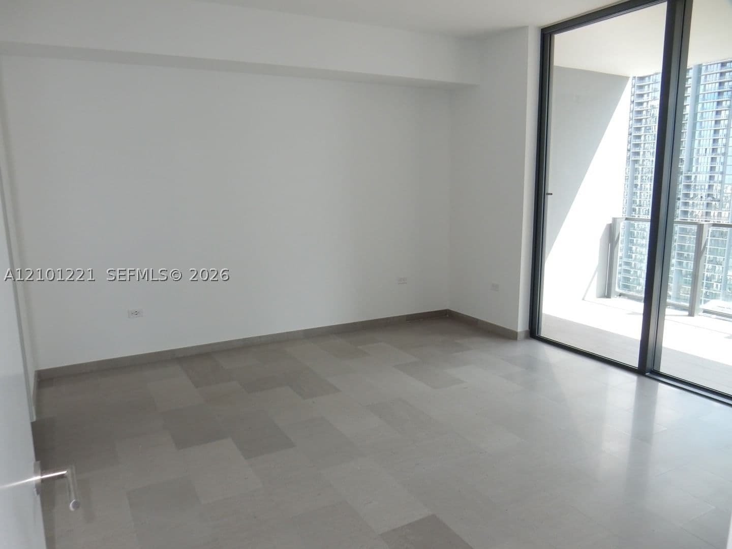 2+1 Condo — 88 7th St #2703, Miami, FL 33130