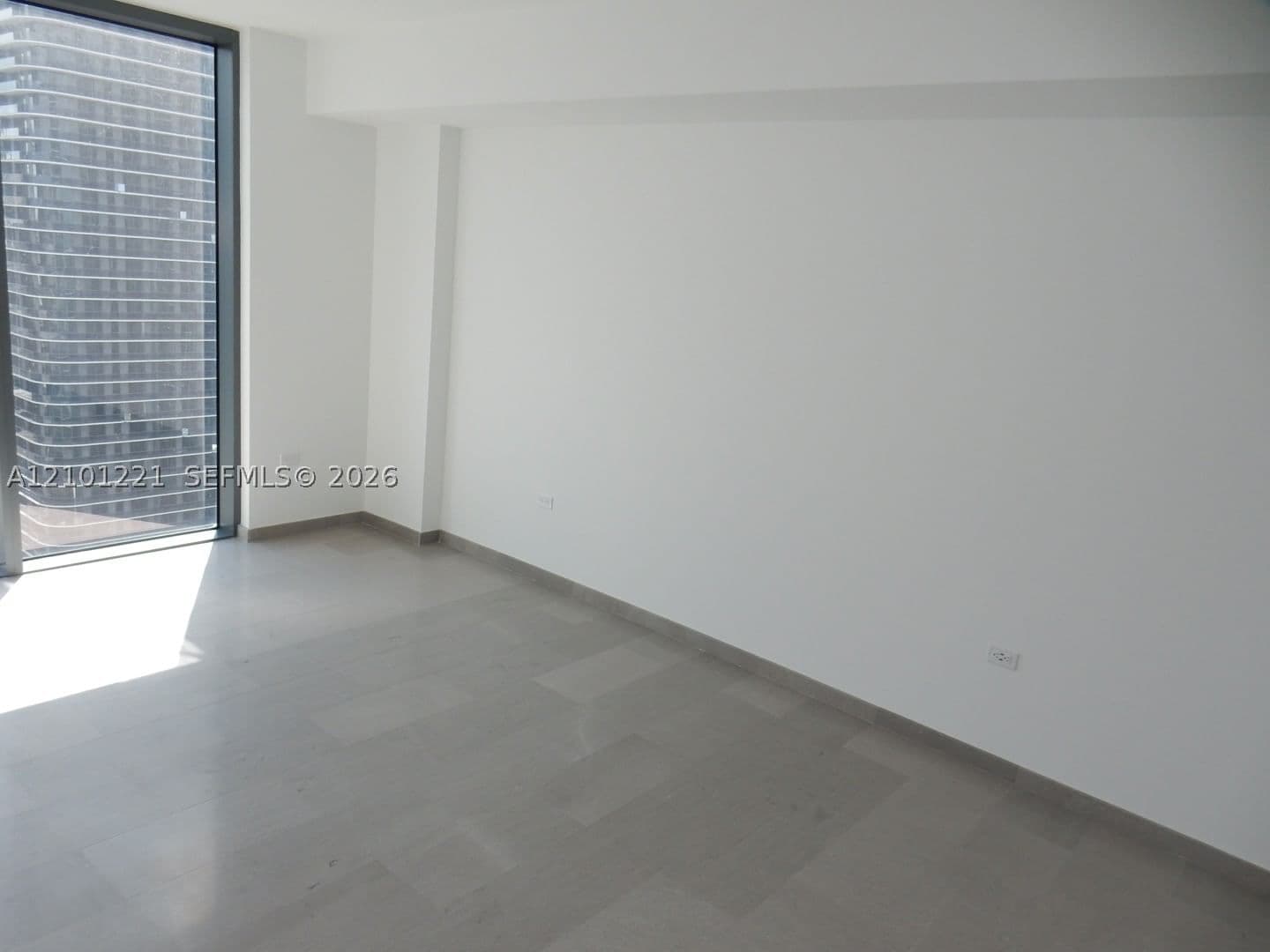 2+1 Condo — 88 7th St #2703, Miami, FL 33130