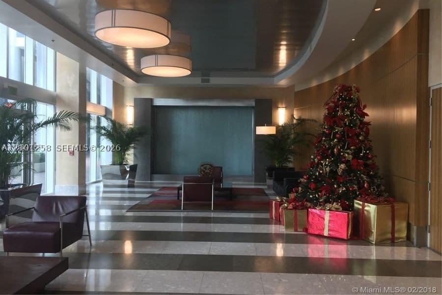 Condo — 175 7th St #2010, Miami, FL 33130