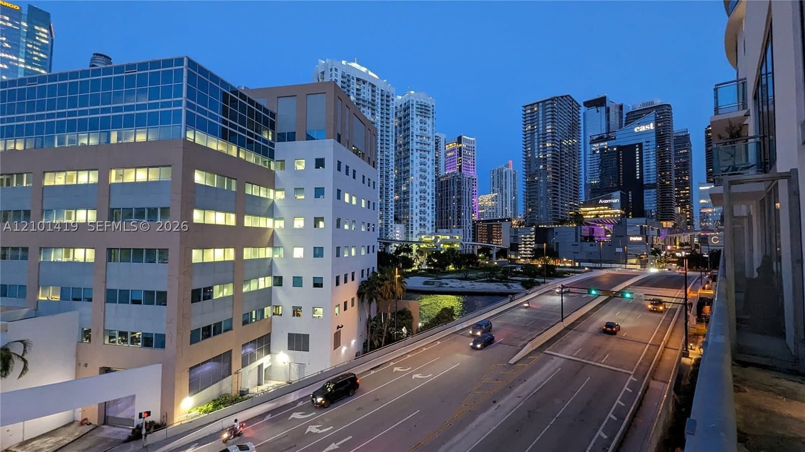 2+1 Condo — 350 Miami Ave #701, Miami, FL 33130
