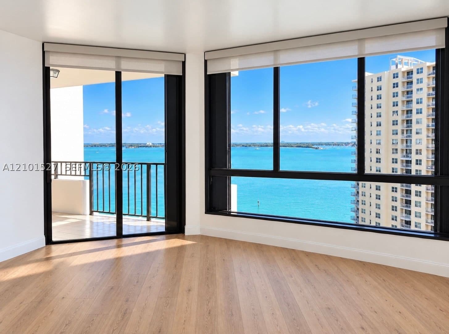 1-bedroom Condo — 520 Brickell Key Dr #A1811, Miami, FL 33131