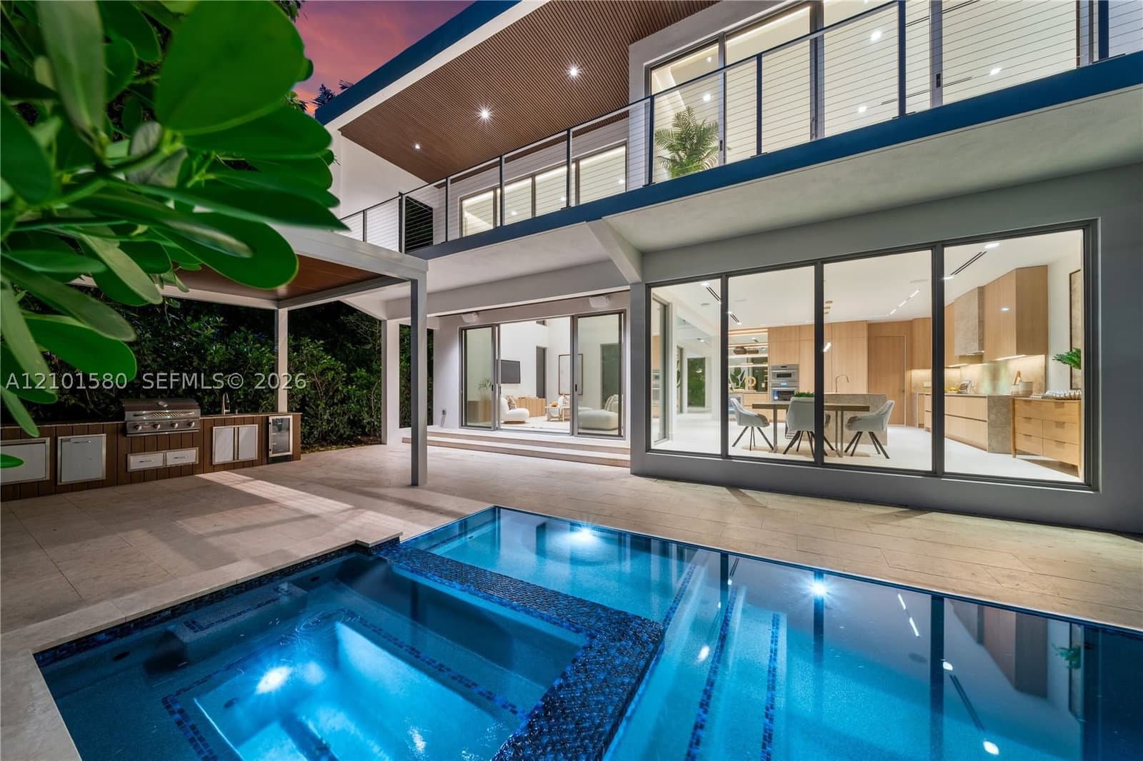 5+1 Müstakil ev — 4125 5th Ave, Miami, FL 33127