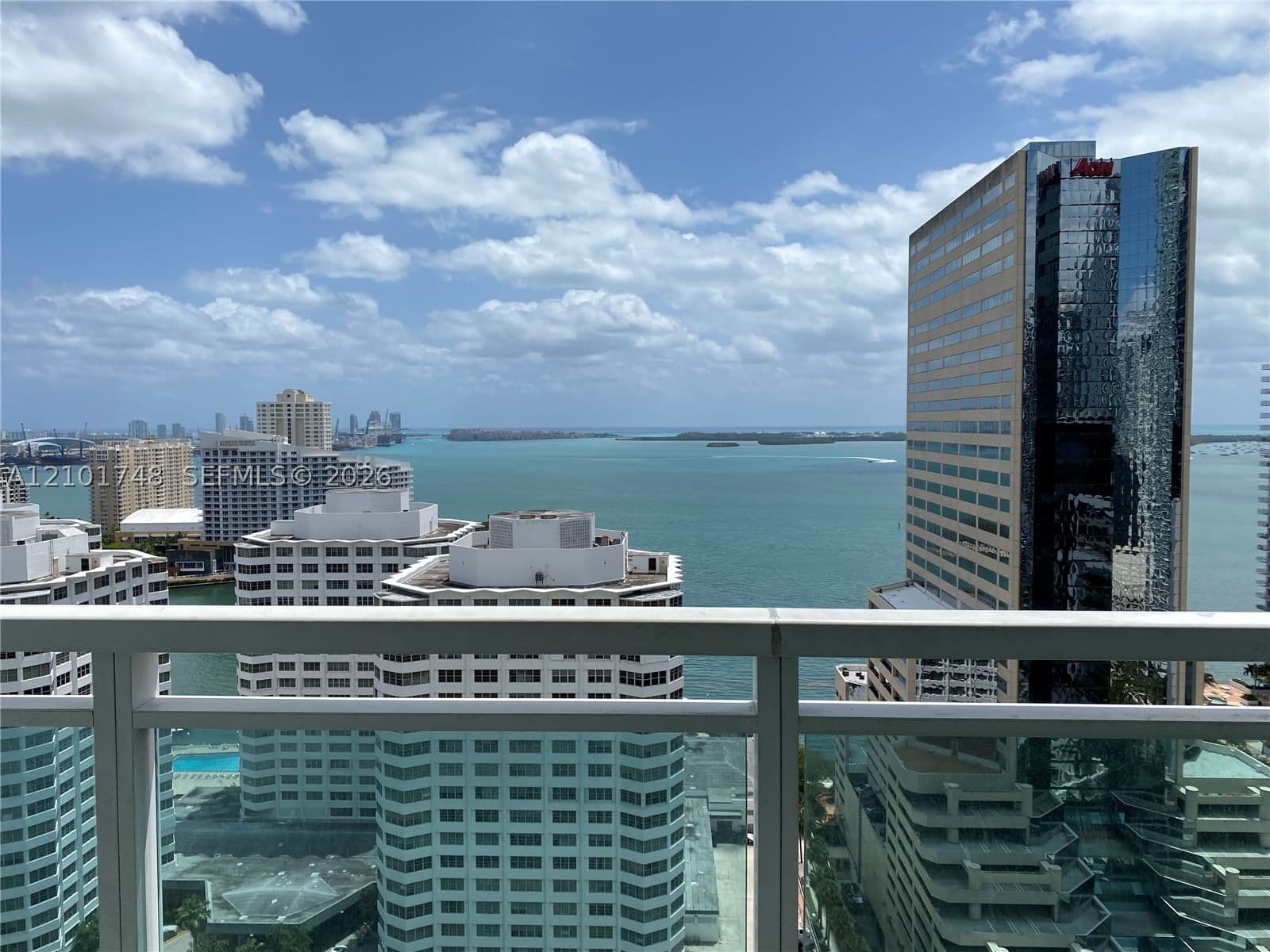 1+1 Condo — 951 Brickell Ave #2508, Miami, FL 33131