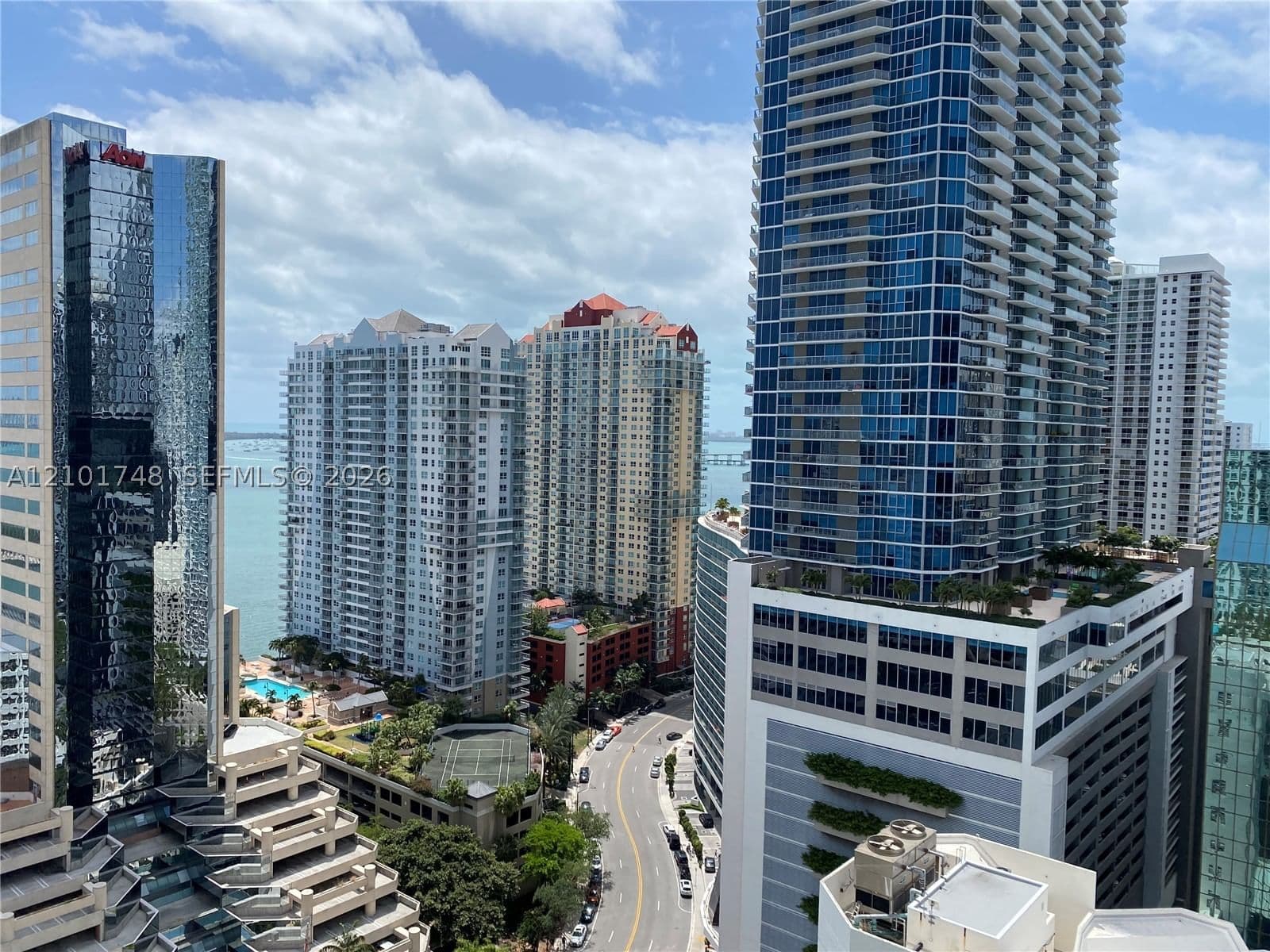 1+1 Condo — 951 Brickell Ave #2508, Miami, FL 33131