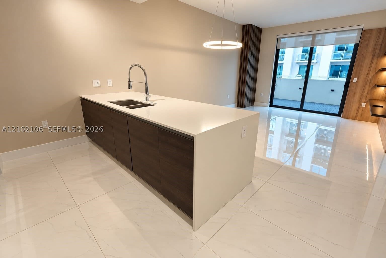 MERRICK MANOR CONDO — ilan fotoğrafı