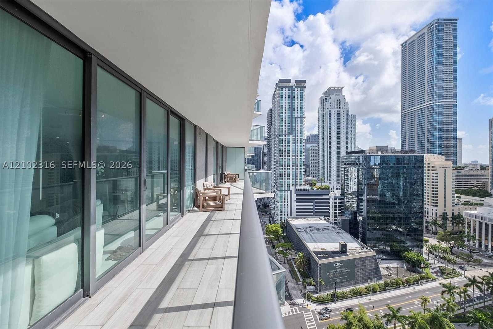 3-bedroom Condo — 1300 Miami Ave #1905, Miami, FL 33130