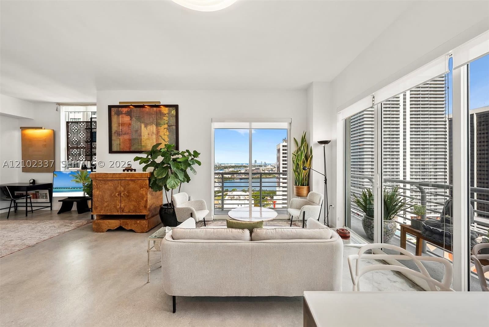 2+1 Condo — 133 2nd Ave #2702, Miami, FL 33132