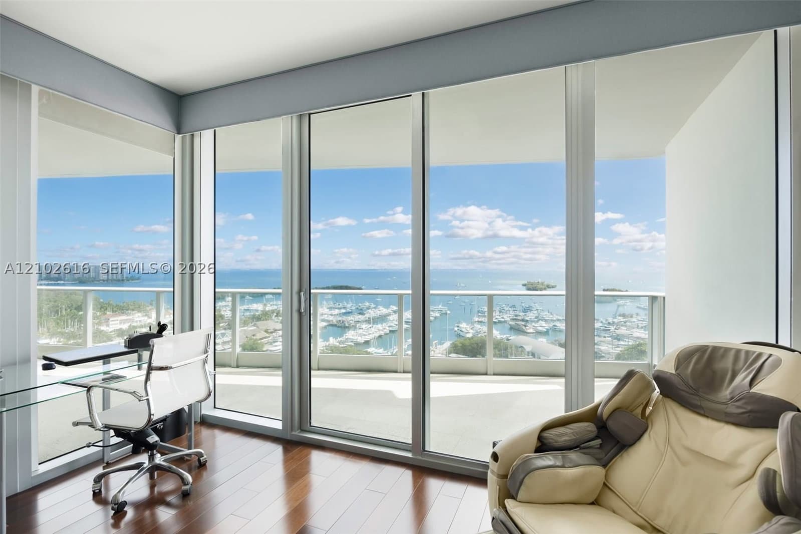 3-bedroom Condo — 2627 Bayshore Dr #1803, Miami, FL 33133