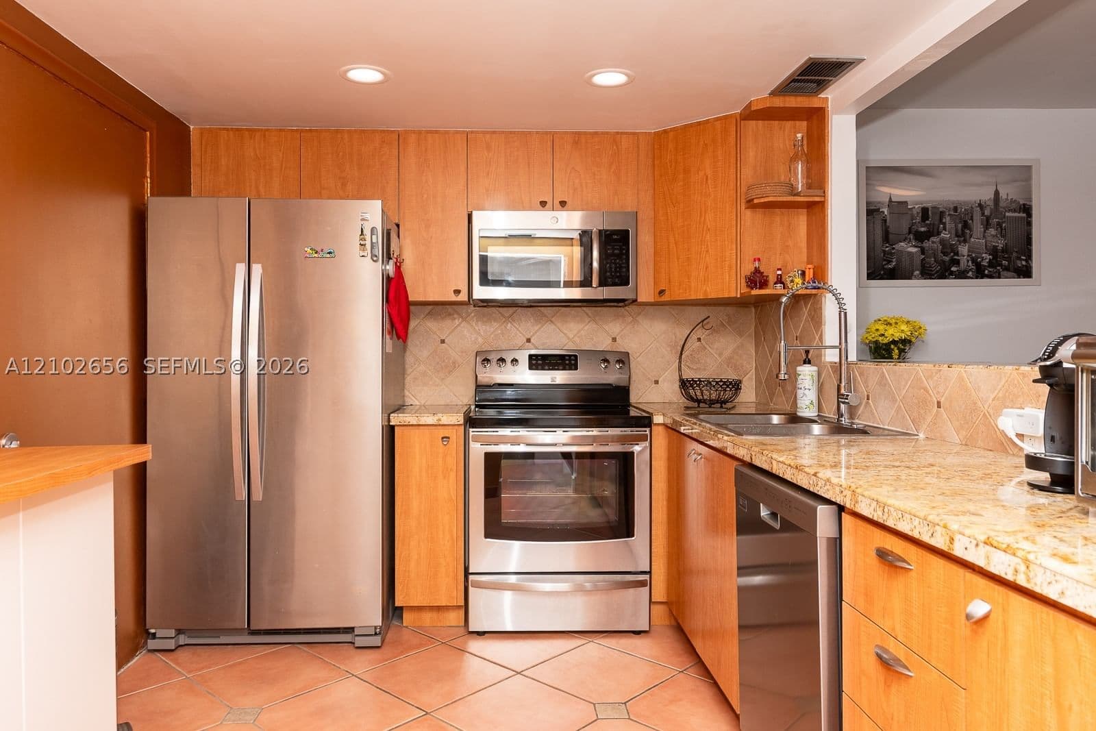 1+1 Condo — 1020 Meridian Ave #314, Miami Beach, FL 33139