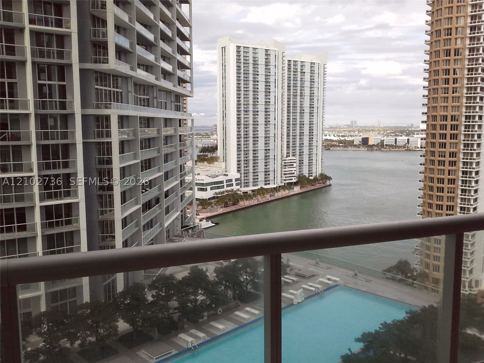 1-bedroom Condo — 465 Brickell Ave #2804, Miami, FL 33131