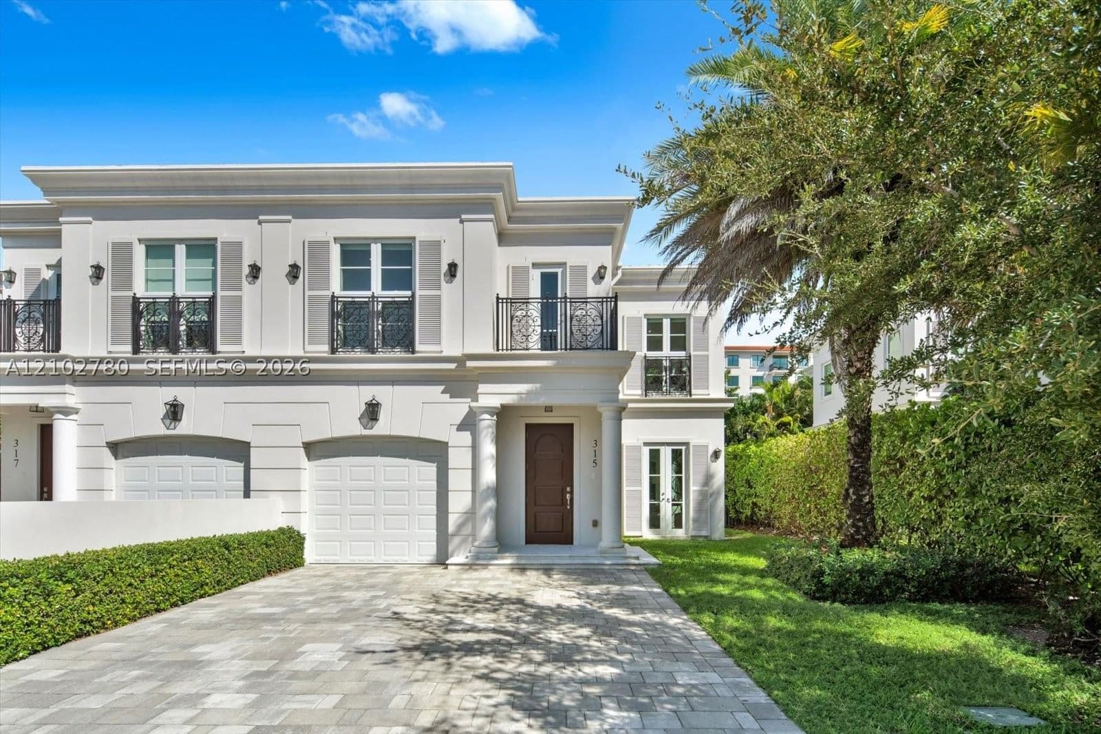 3-bedroom Townhouse — 315 Santander Ave #315, Coral Gables, FL 33134