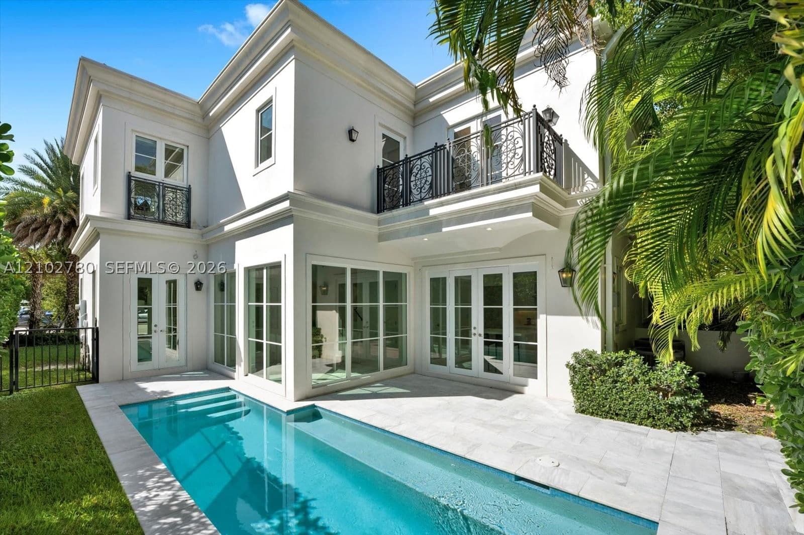 3-bedroom Townhouse — 315 Santander Ave #315, Coral Gables, FL 33134
