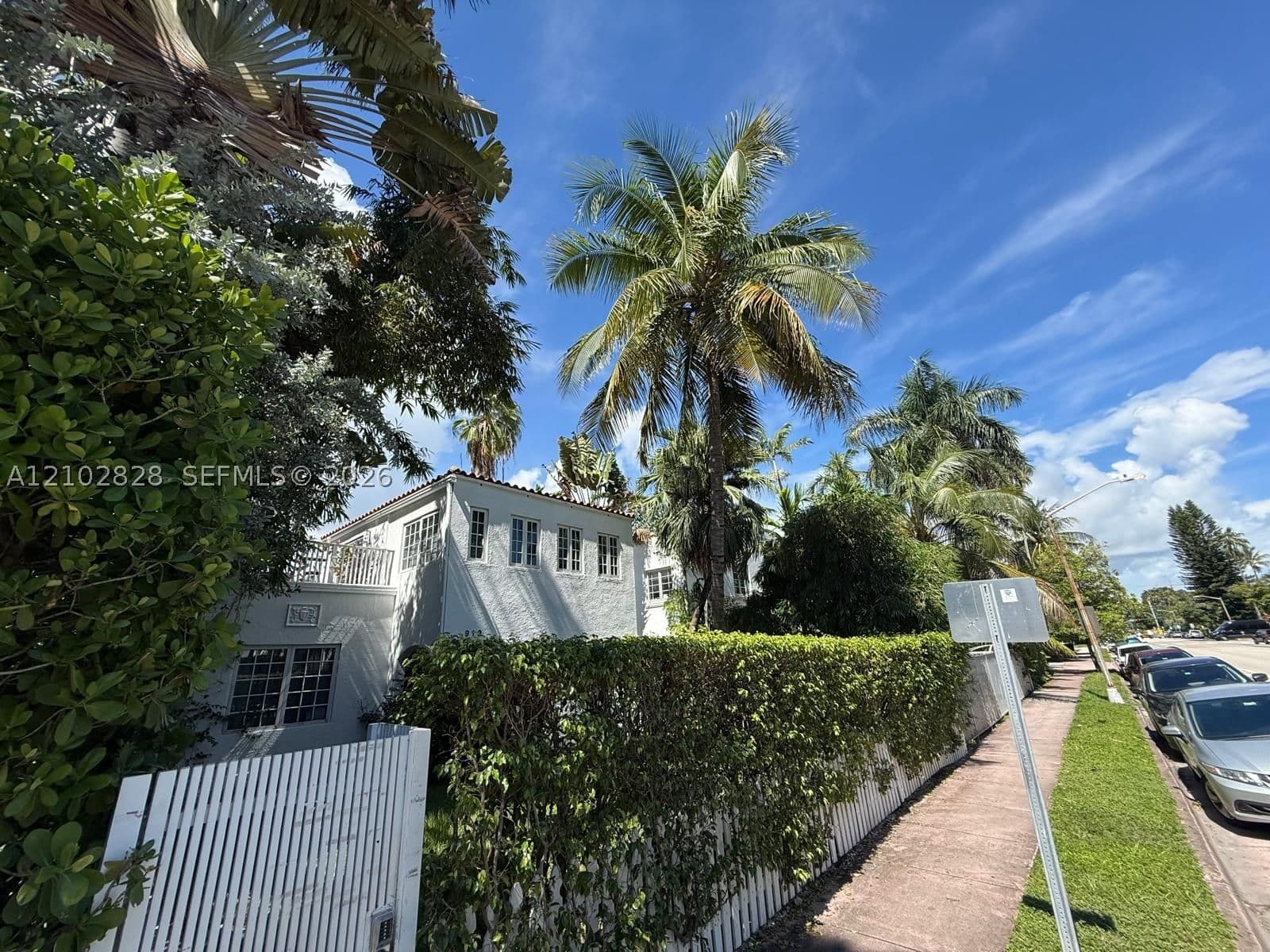 1-bedroom Condo — 912 Euclid Ave #4, Miami Beach, FL 33139