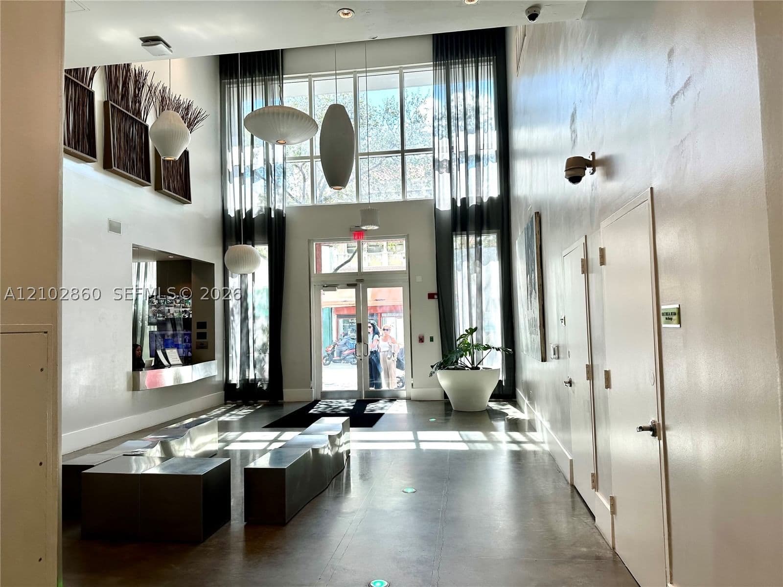 1-bedroom Condo — 133 2nd Ave #809, Miami, FL 33132