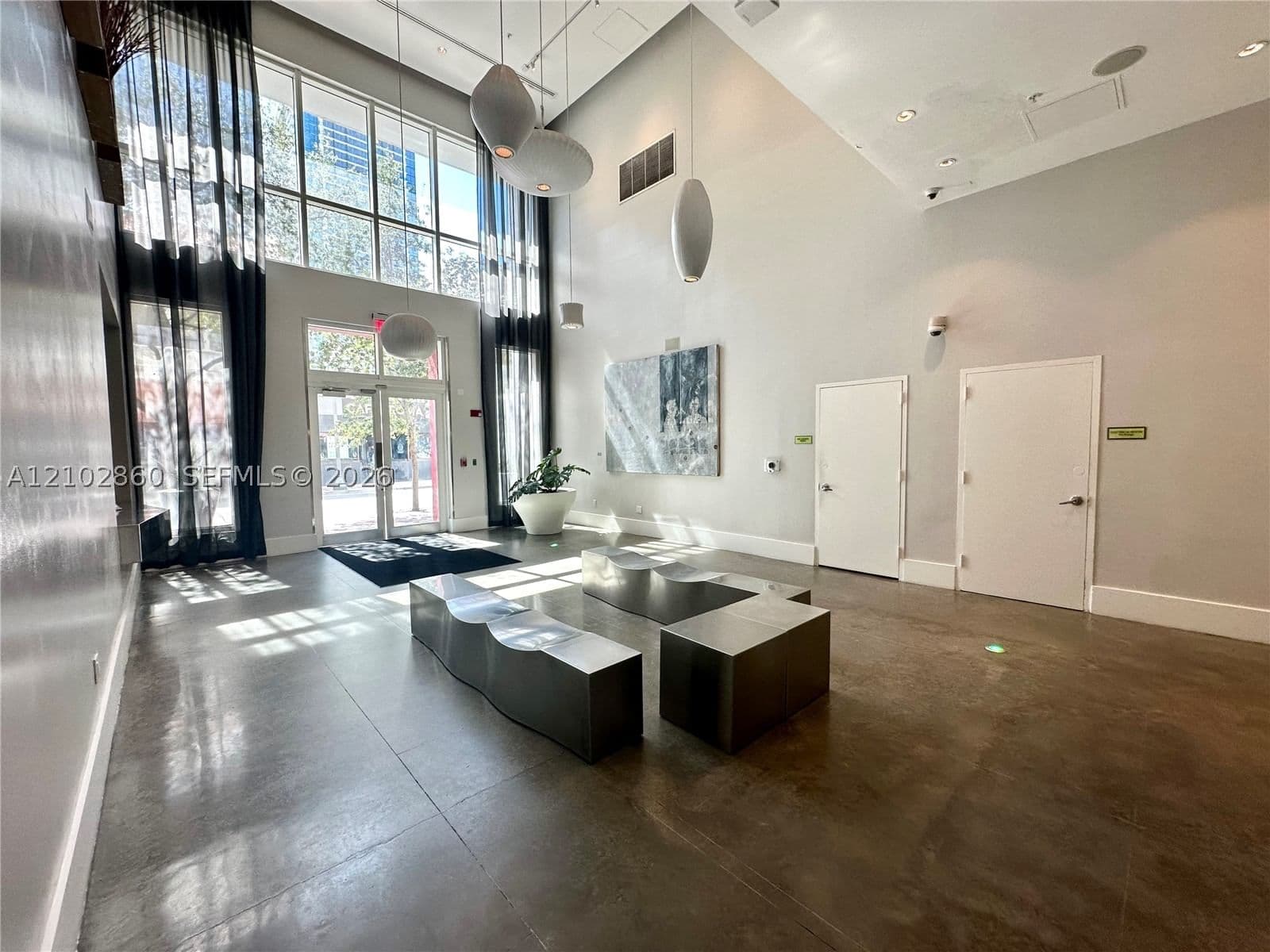 1-bedroom Condo — 133 2nd Ave #809, Miami, FL 33132