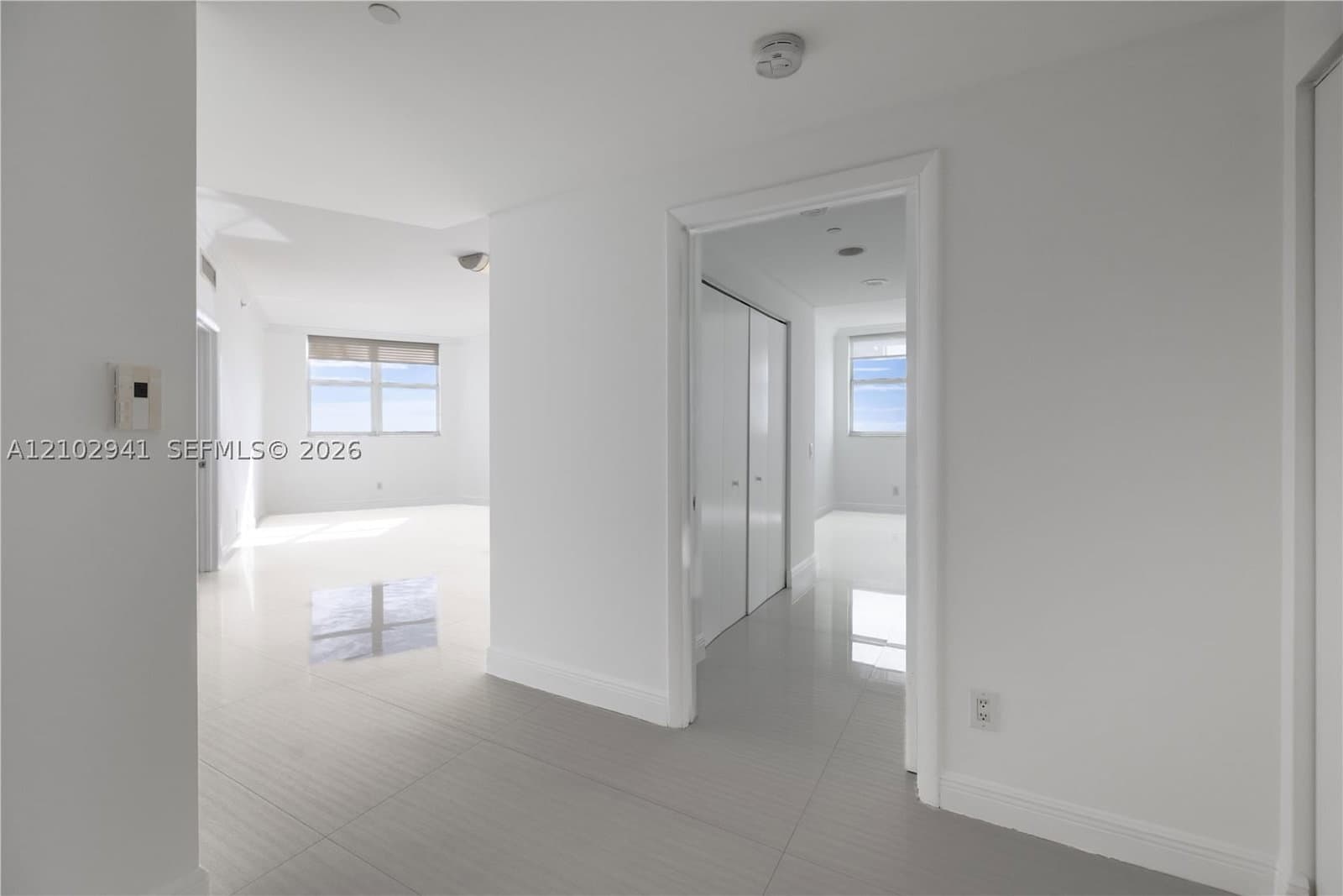 2-bedroom Condo — 2475 Brickell Ave #1807, Miami, FL 33129