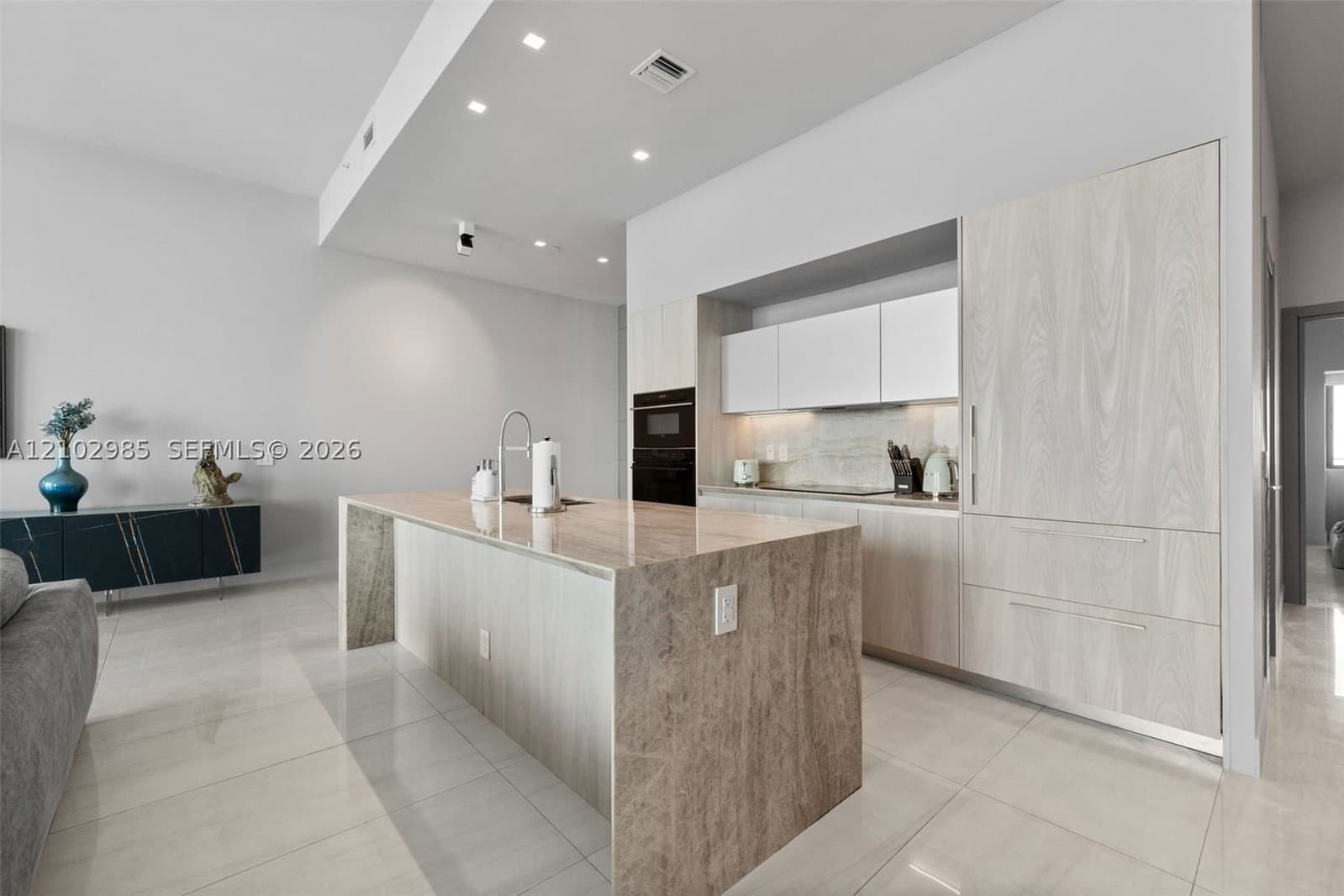 3-bedroom Condo — 480 31st St #PH5002, Miami, FL 33137