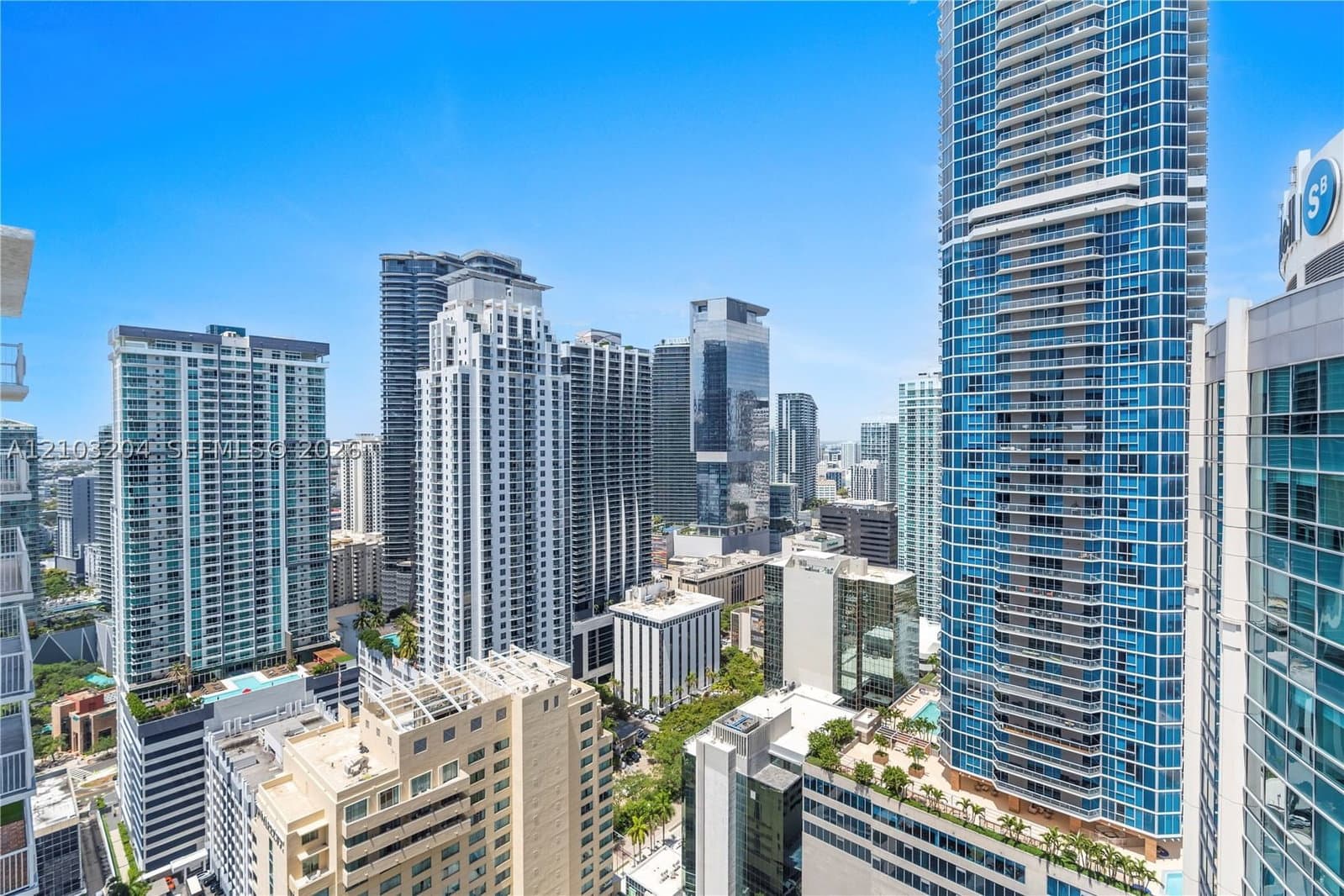 1-bedroom Condo — 1200 Brickell Bay Dr #PH 4218, Miami, FL 33131