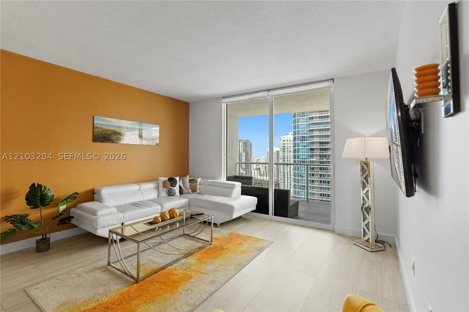 1-bedroom Condo — 1200 Brickell Bay Dr #PH 4218, Miami, FL 33131