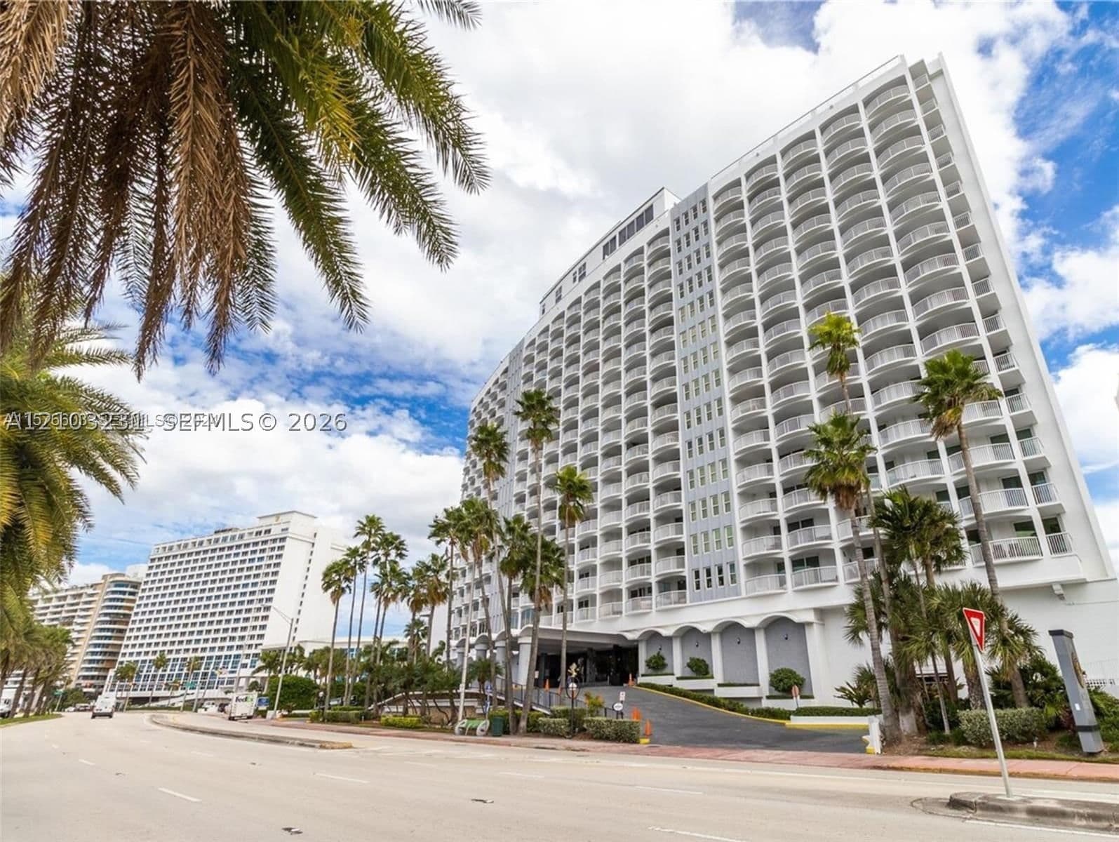 1-bedroom Condo — 5401 Collins Ave #1229, Miami Beach, FL 33140